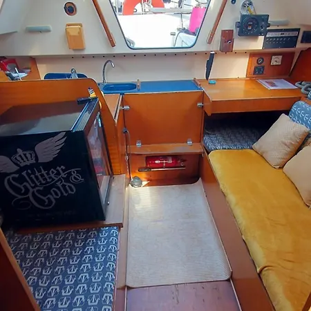 Botel Oasis 2 Saint-Raphaël