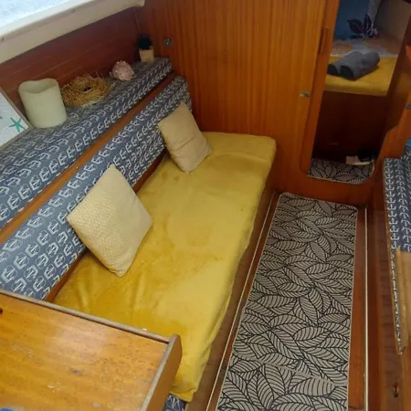 Botel Oasis 2 Saint-Raphael (Var)